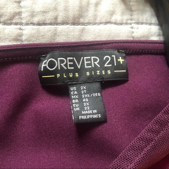 Plus size dress top - Picture 4 of 5